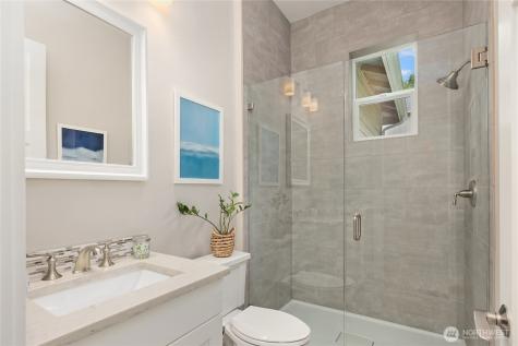 6903 NE New Brooklyn Road Bainbridge Island WA 98110