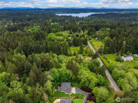 6903 NE New Brooklyn Road Bainbridge Island WA 98110