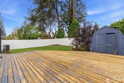 1205 118th Street S Tacoma WA 98444