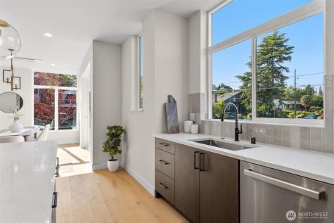 3904 42nd Avenue S Seattle WA 98118