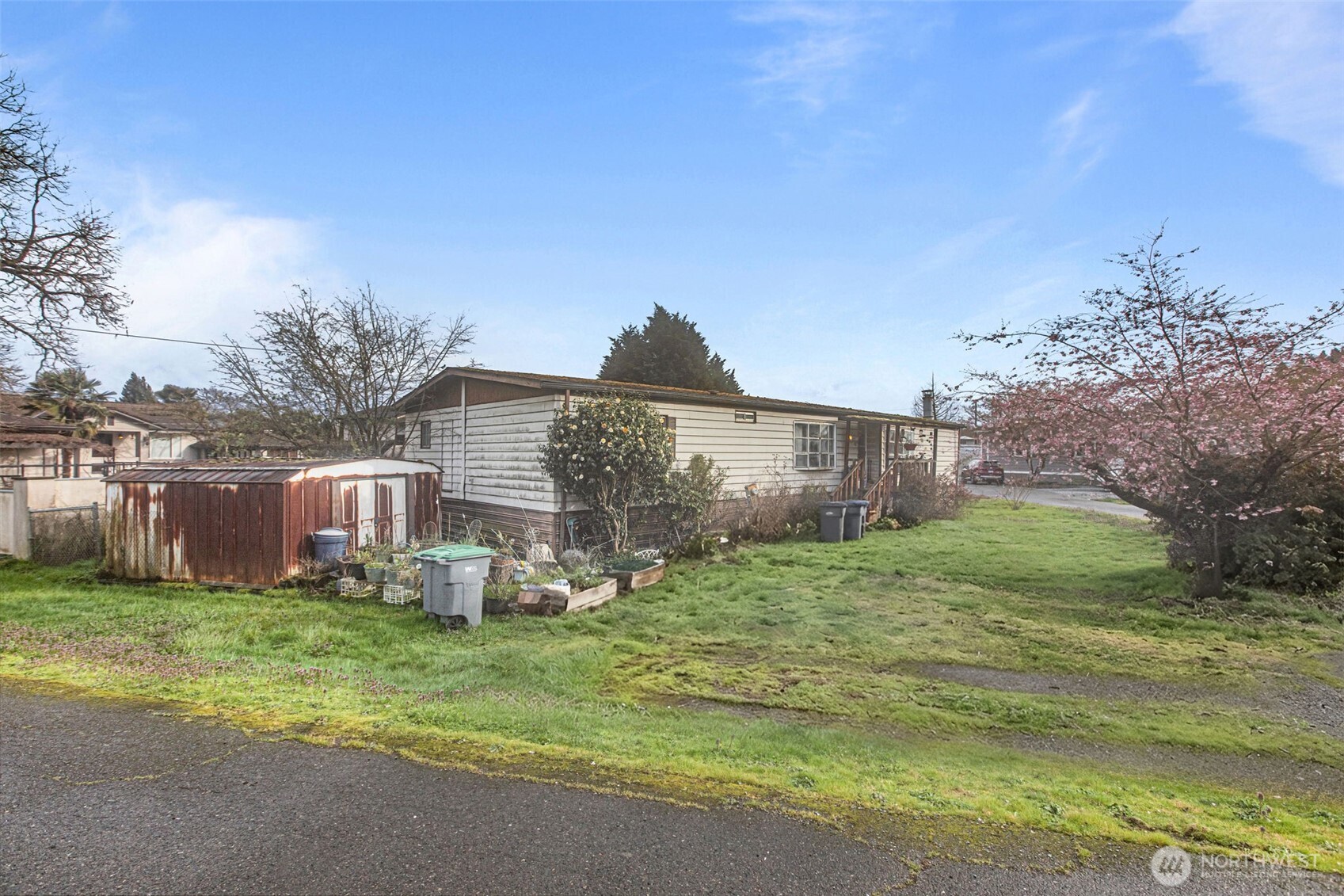 24 4th Avenue S Algona WA 98001