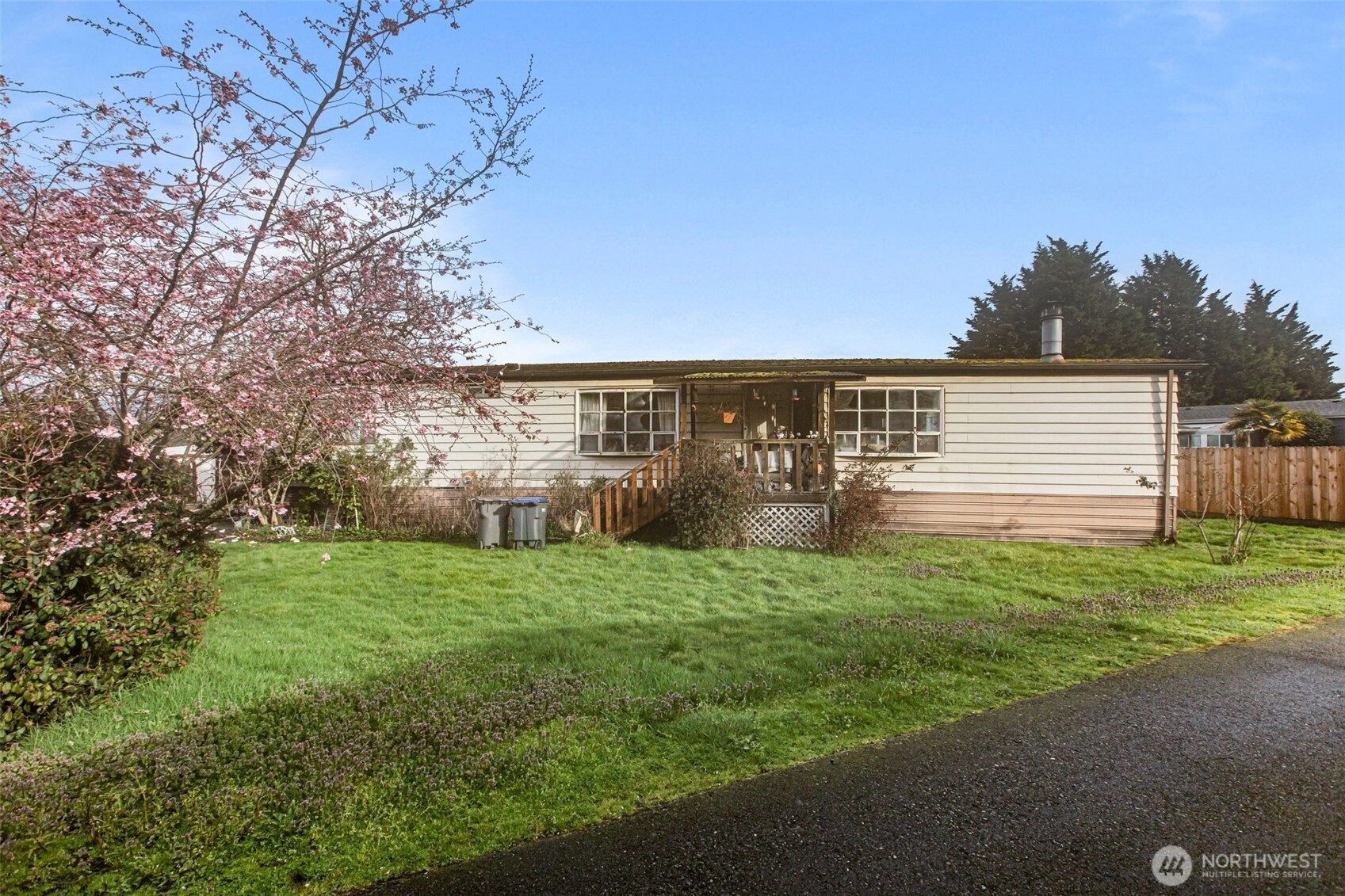 24 4th Avenue S Algona WA 98001