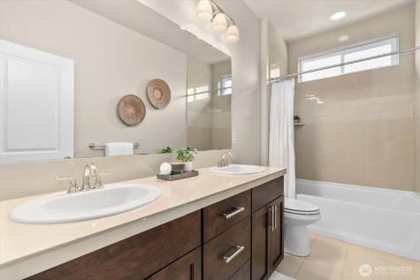21355 NE 2nd Court Sammamish WA 98074