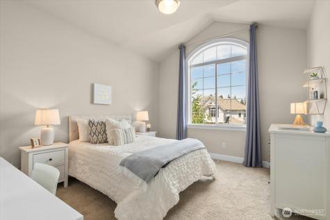 21355 NE 2nd Court Sammamish WA 98074