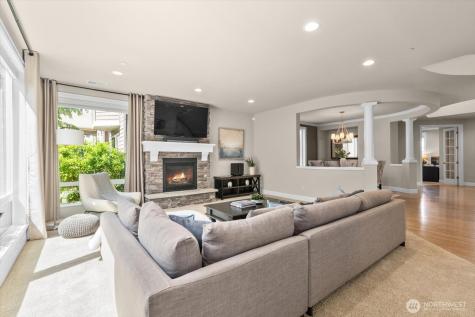 21355 NE 2nd Court Sammamish WA 98074
