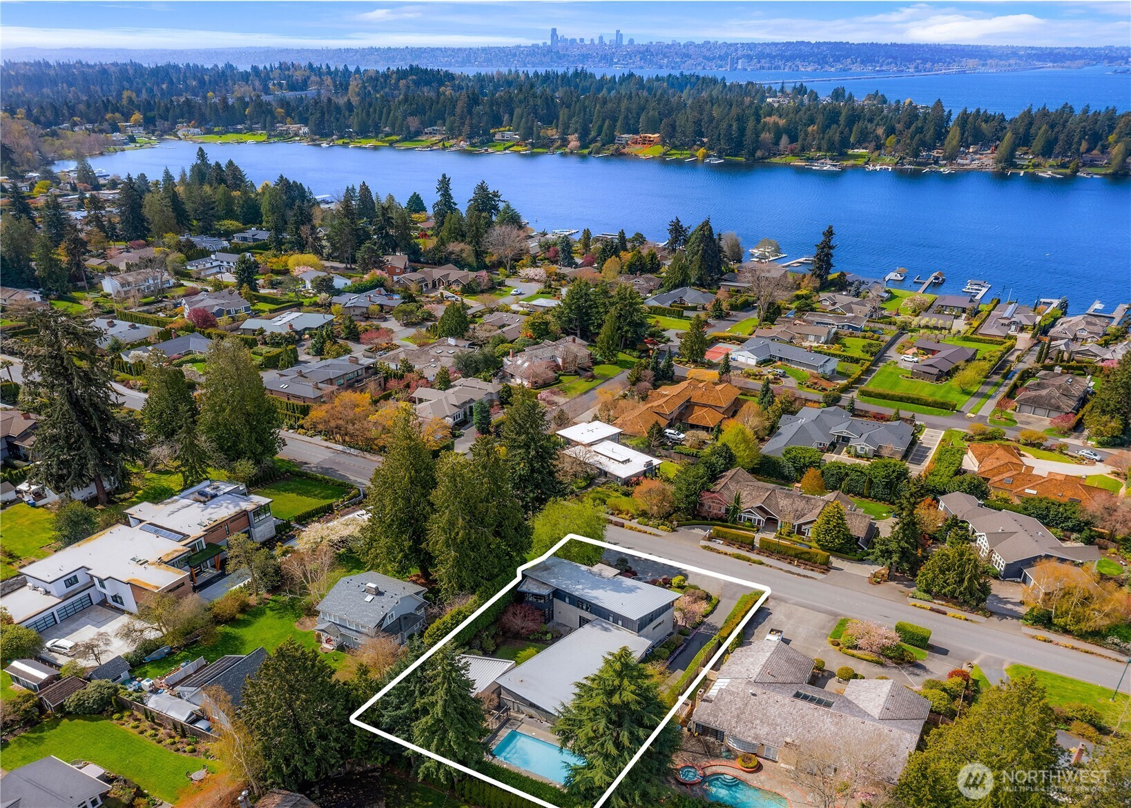 4218 92nd Avenue NE Yarrow Point WA 98004