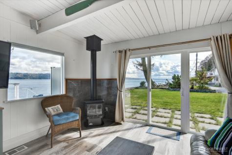 3187 Shoreline Drive Camano Island WA 98282