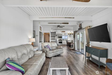 3187 Shoreline Drive Camano Island WA 98282