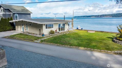 3187 Shoreline Drive Camano Island WA 98282