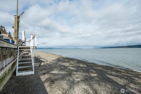 3187 Shoreline Drive Camano Island WA 98282