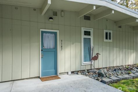 3187 Shoreline Drive Camano Island WA 98282