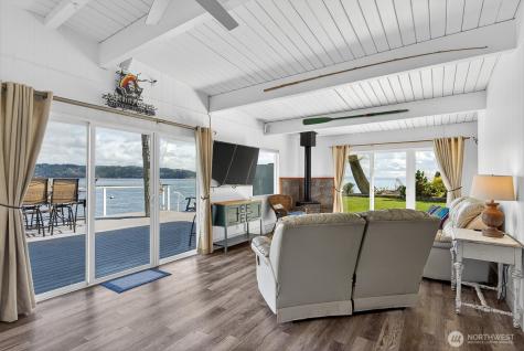 3187 Shoreline Drive Camano Island WA 98282