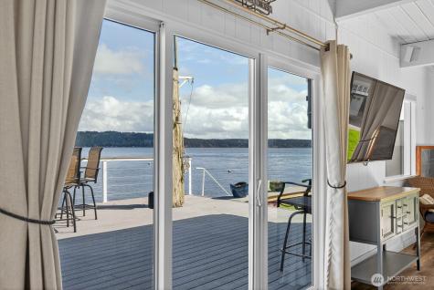 3187 Shoreline Drive Camano Island WA 98282