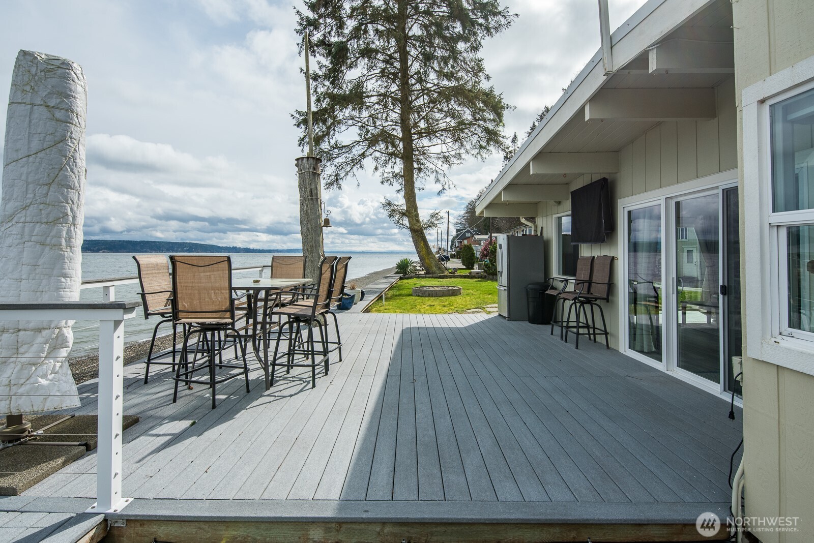 3187 Shoreline Drive Camano Island WA 98282
