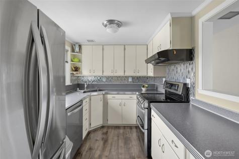 347 SE Glencoe Street Oak Harbor WA 98277