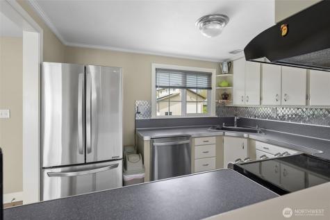 347 SE Glencoe Street Oak Harbor WA 98277