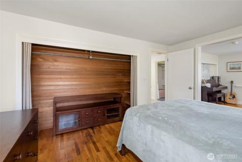 347 SE Glencoe Street Oak Harbor WA 98277