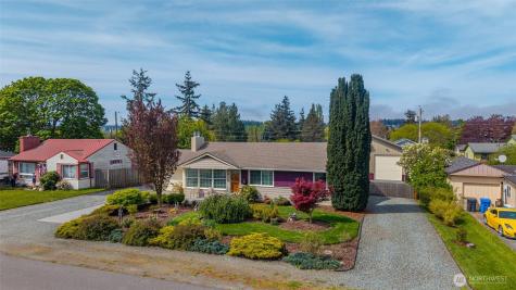 347 SE Glencoe Street Oak Harbor WA 98277