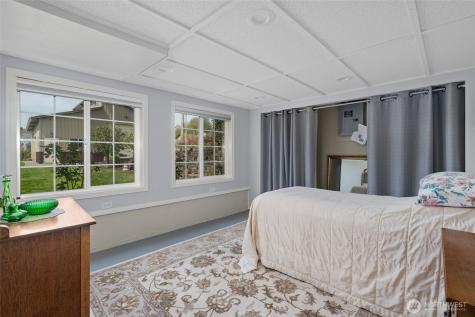 347 SE Glencoe Street Oak Harbor WA 98277