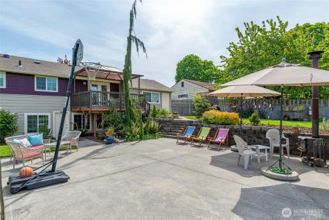 347 SE Glencoe Street Oak Harbor WA 98277