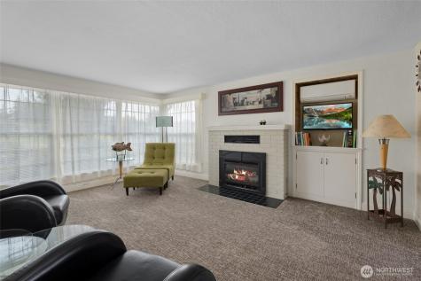 347 SE Glencoe Street Oak Harbor WA 98277