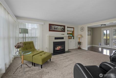 347 SE Glencoe Street Oak Harbor WA 98277