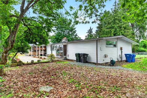 411 Tule Lake Rd S Tacoma WA 98444