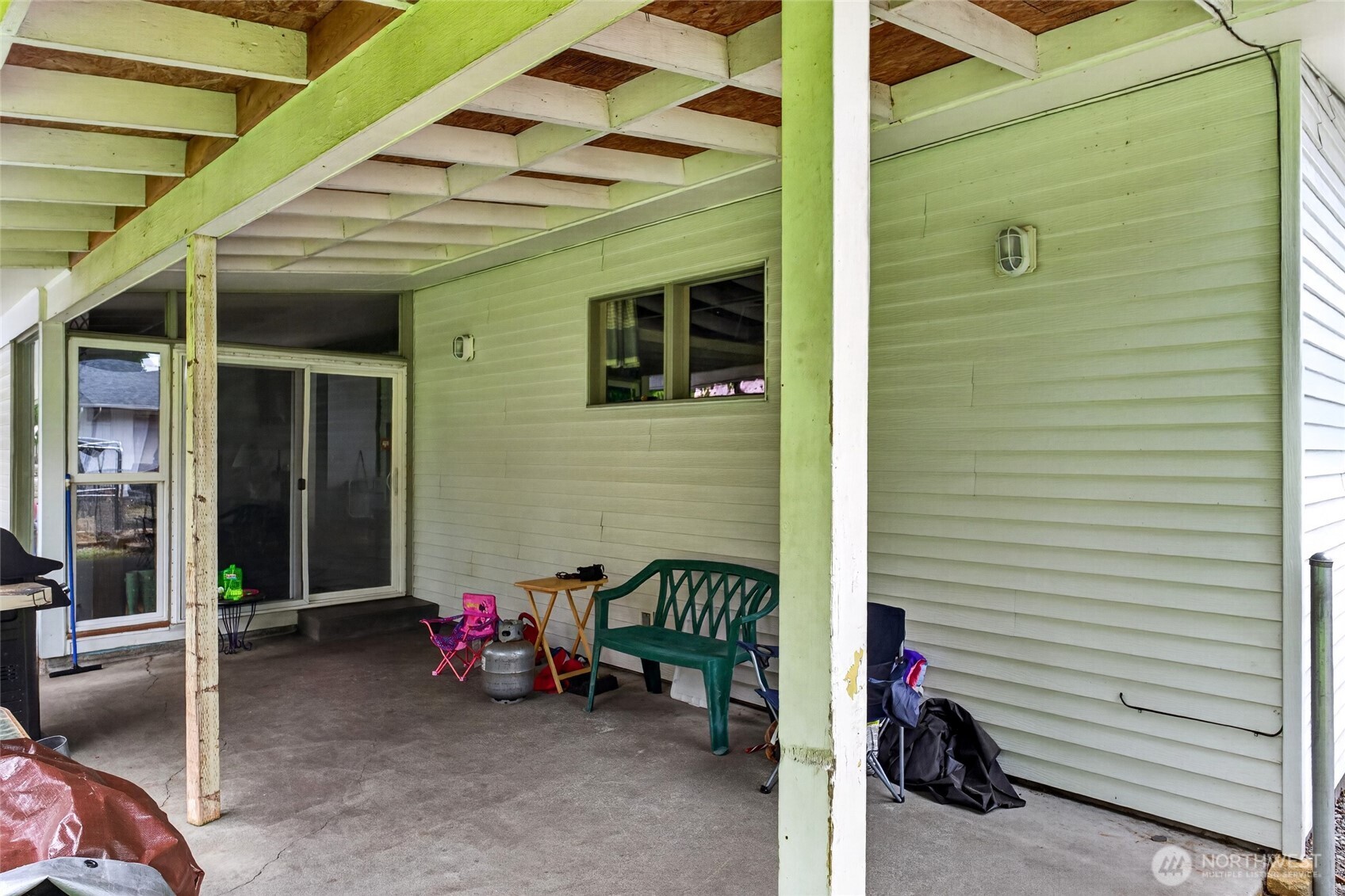 411 Tule Lake Rd S Tacoma WA 98444