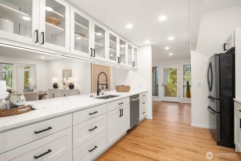 21221 SE 13th Place Sammamish WA 98075