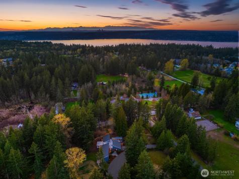21221 SE 13th Place Sammamish WA 98075