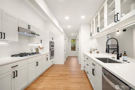 21221 SE 13th Place Sammamish WA 98075