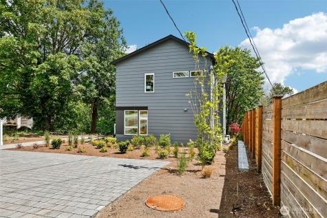 7324 7th Place SW Seattle WA 98106