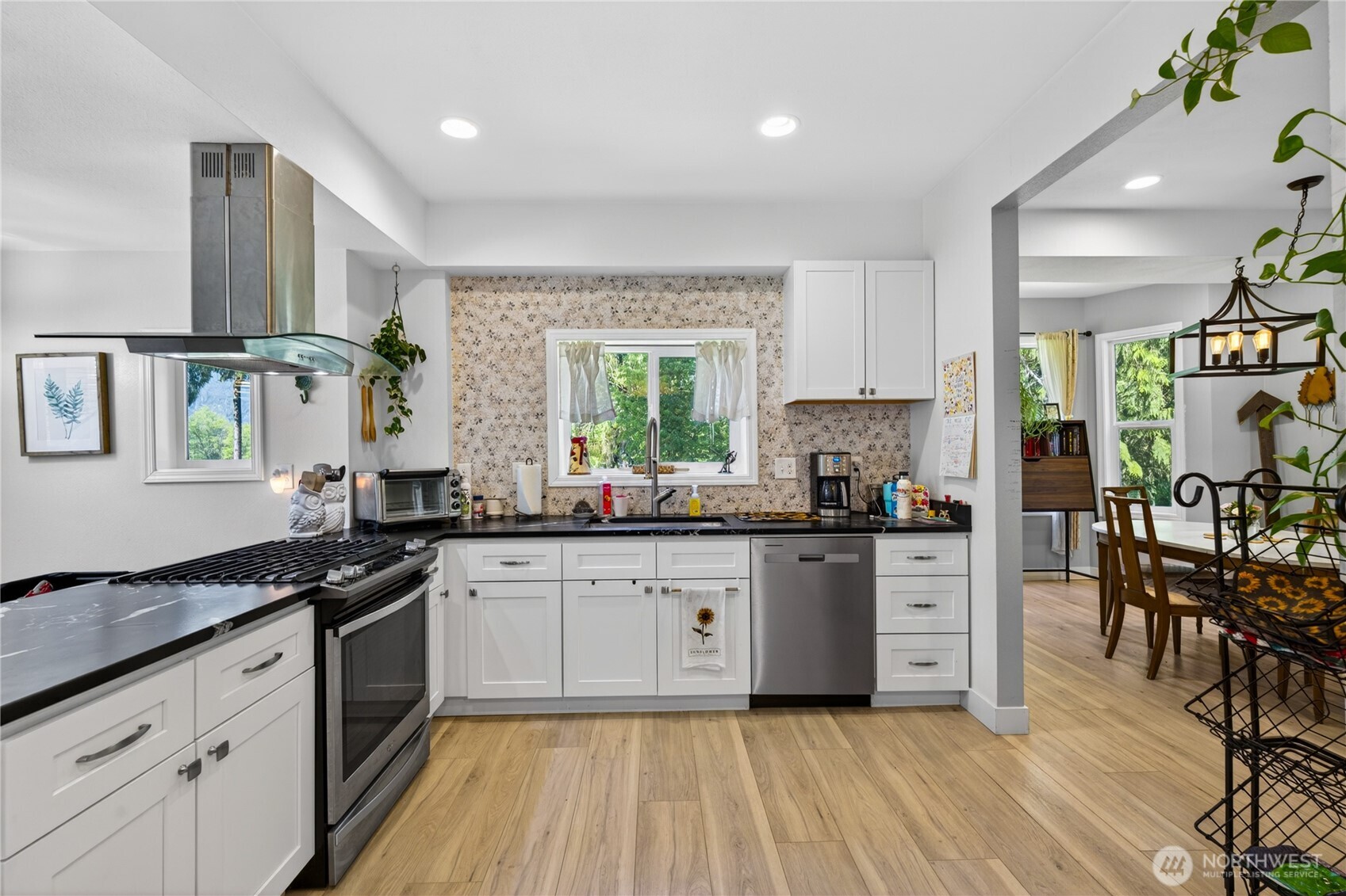 2115 Valley Highway Deming WA 98244