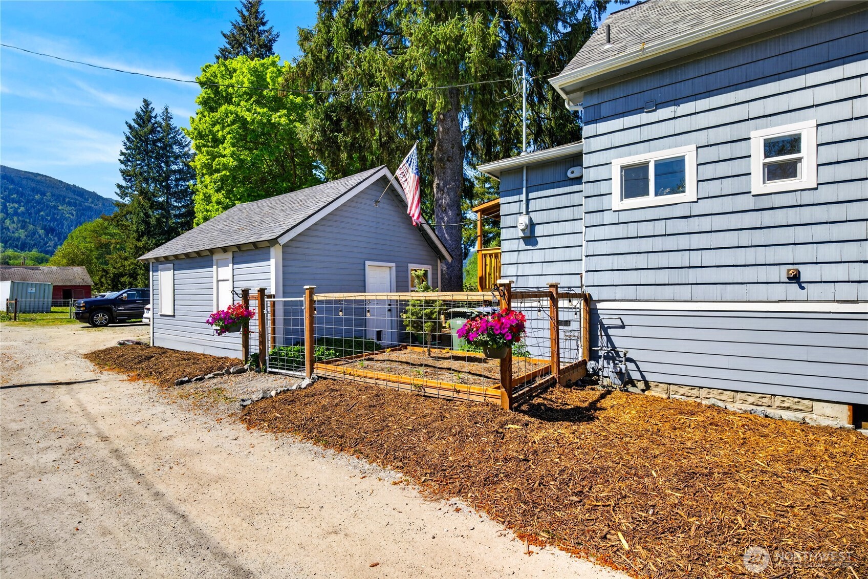 2115 Valley Highway Deming WA 98244