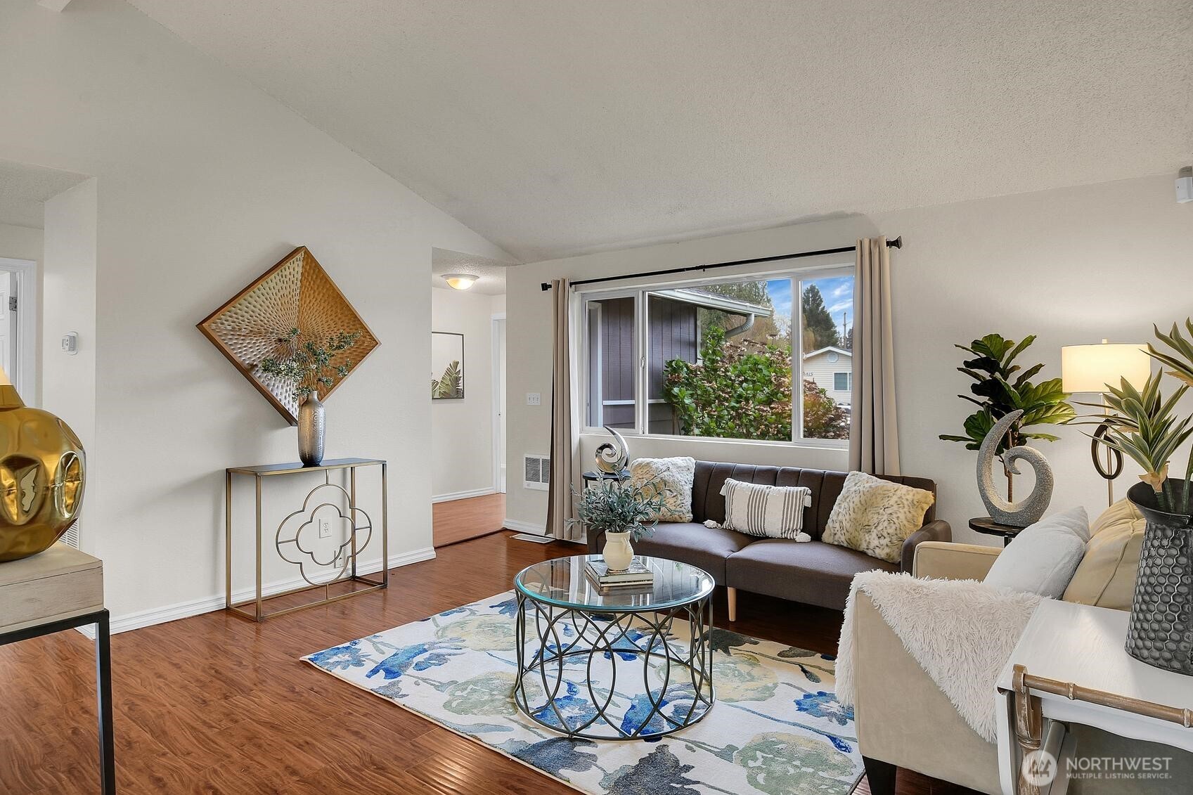 8901 Emerson Place Everett WA 98208