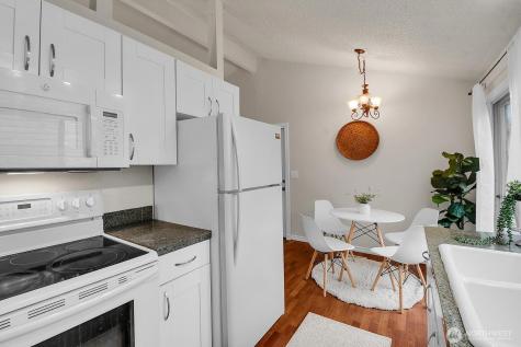 8901 Emerson Place Everett WA 98208