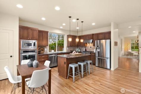 12127 166th Place NE Redmond WA 98052