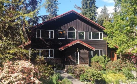 2970 Smugglers Cove Road Greenbank WA 98253