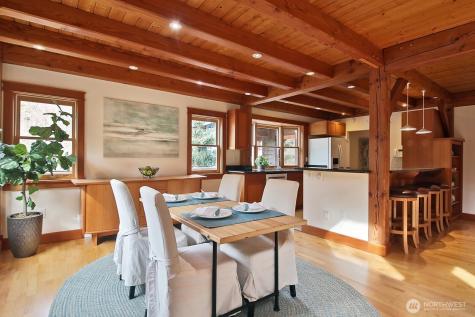 2970 Smugglers Cove Road Greenbank WA 98253