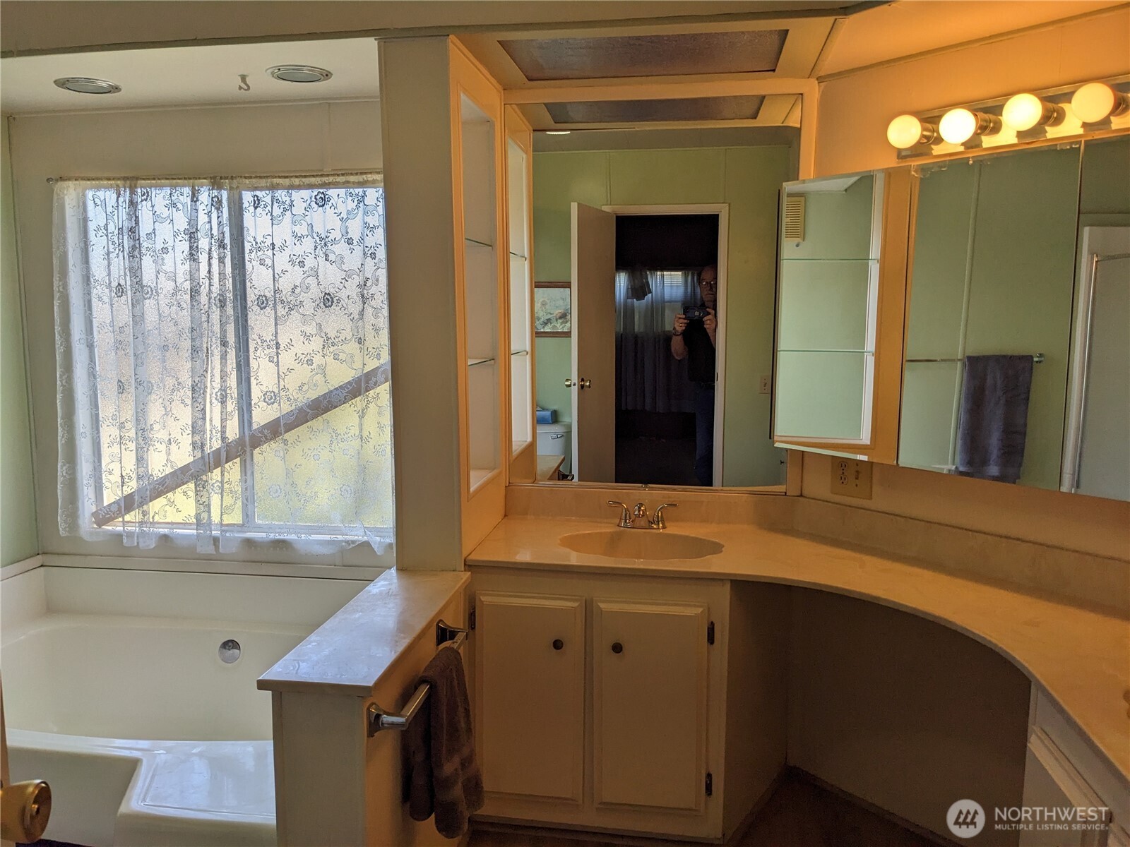 2725 E Fir Street Mount Vernon WA 98273