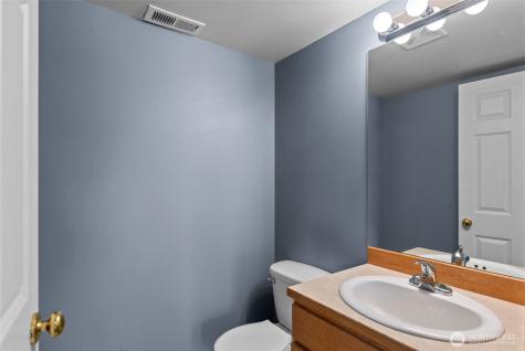 2589 Aviation Drive East Wenatchee WA 98802