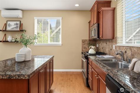 364 NE Darby Lane Issaquah WA 98029