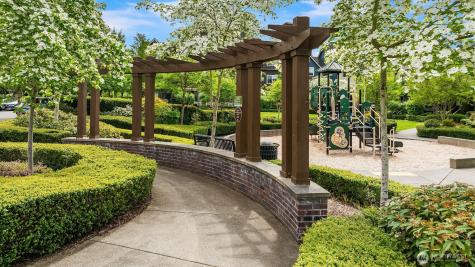 364 NE Darby Lane Issaquah WA 98029