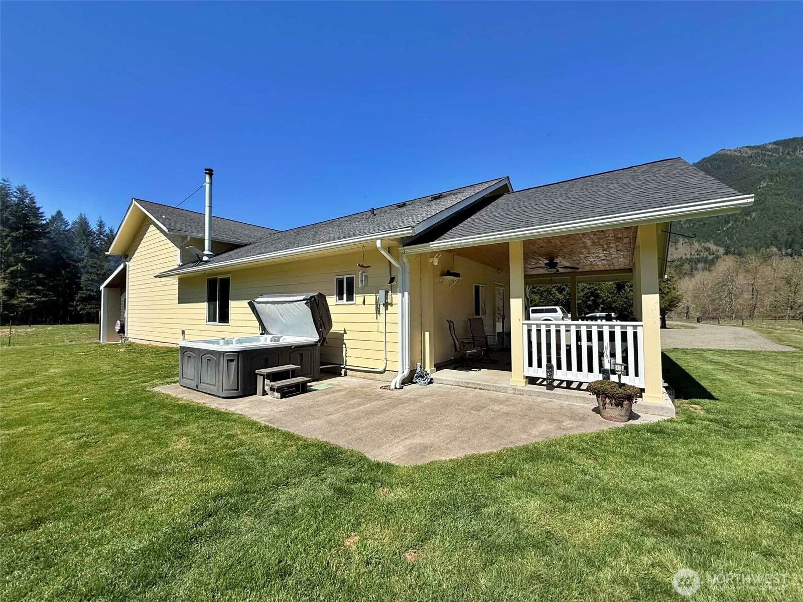 240 Dodge Morton WA 98356