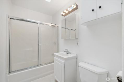 1123 Forest Glen Road Oak Harbor WA 98277