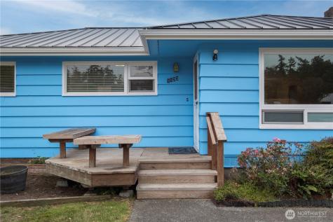 1123 Forest Glen Road Oak Harbor WA 98277