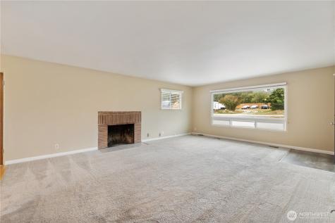 1123 Forest Glen Road Oak Harbor WA 98277