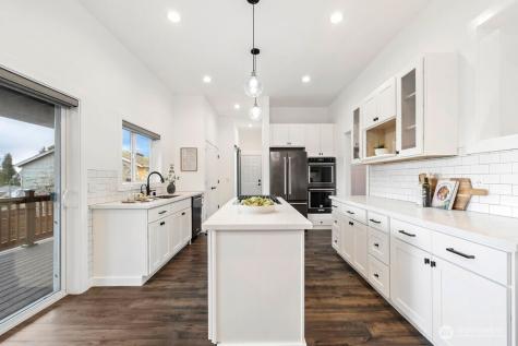4837 S Holly Street Seattle WA 98118