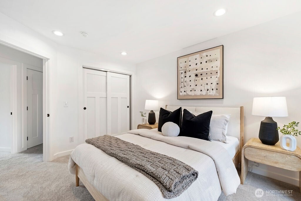 4837 S Holly Street Seattle WA 98118