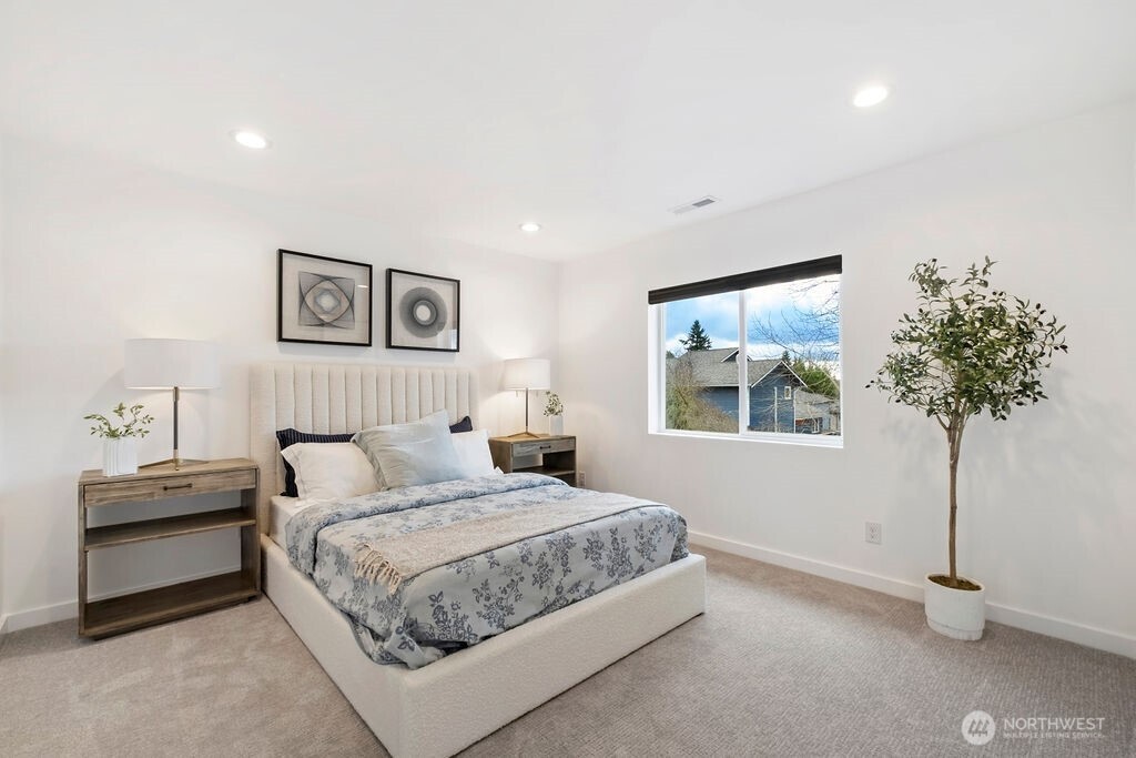 4837 S Holly Street Seattle WA 98118
